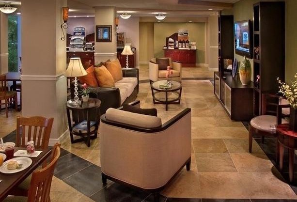 Holiday Inn Express West Palm Beach Metrocentre