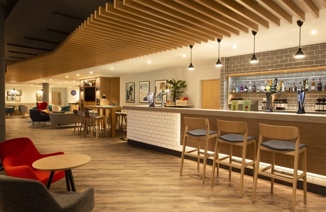 Holiday Inn Express Cheltenham by IHG