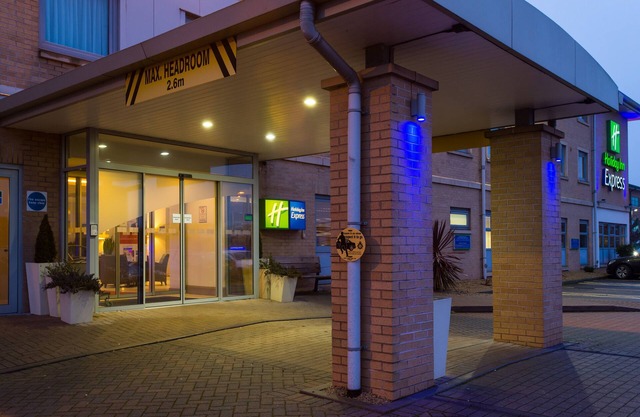 Holiday Inn Express East Midlands Airport by IHG