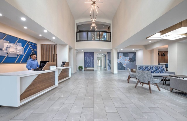 Holiday Inn Express Hotel & Suites DALLAS WEST by IHG