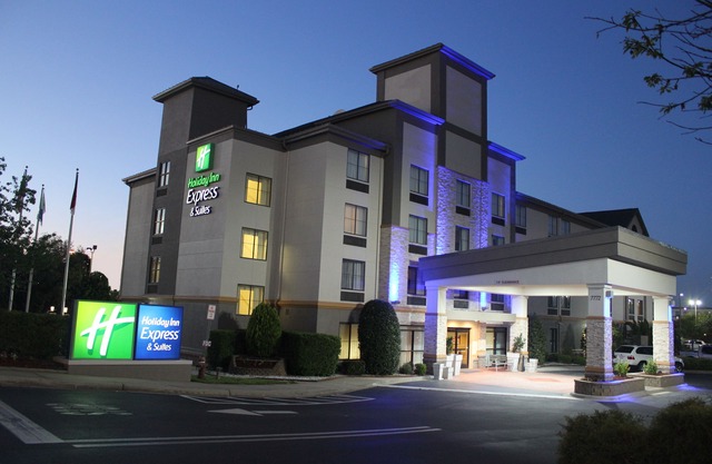 Holiday Inn Express Hotel & Suites Charlotte-Concord I-85, an IHG Hotel