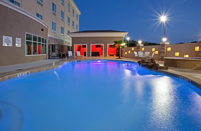 Holiday Inn Express Hotel & Suites - Houston Space Center by IHG