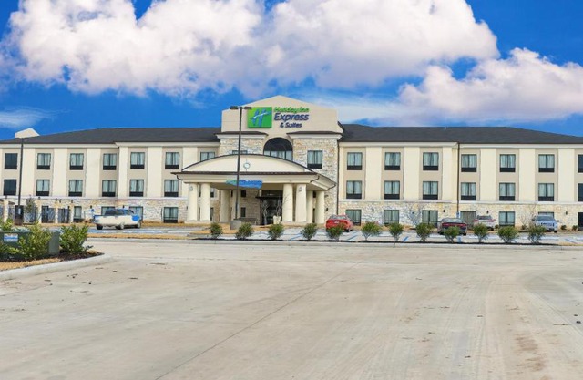 Holiday Inn Express Hotels & Suites Cuero by IHG
