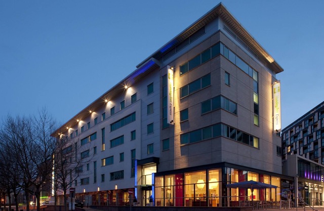 Holiday Inn Express Leeds City Centre Armouries by IHG