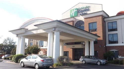 Holiday Inn Express & Suites Dyersburg by IHG