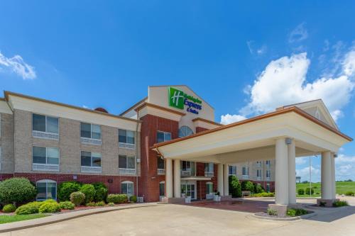 Holiday Inn Express & Suites Vandalia by IHG
