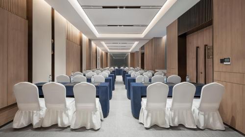 Holiday Inn Express Xi'an Caotang Technology Park by IHG