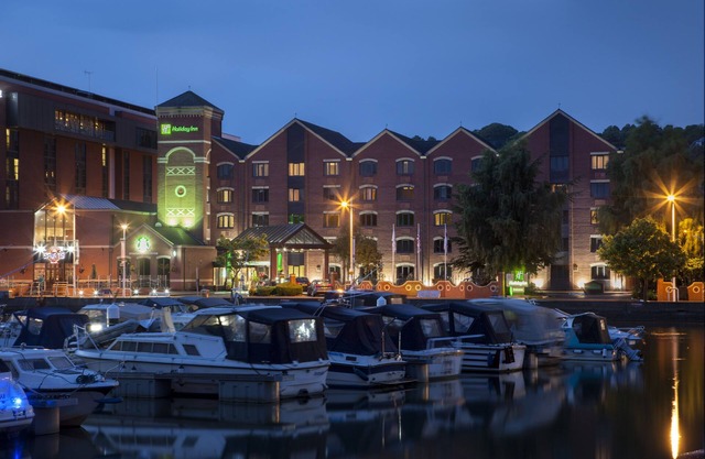 Holiday Inn Lincoln by IHG