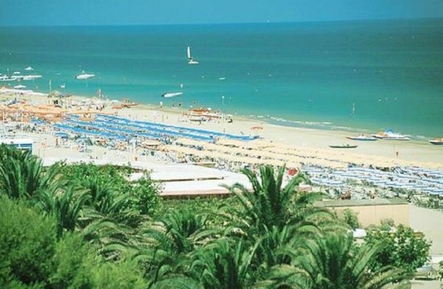 HOLIDAY RENTALS IN TORTORETO (TE)