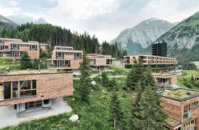 Holiday resort Gradonna Chalet Resort Kals am Großglockner - OTR08003-TYE
