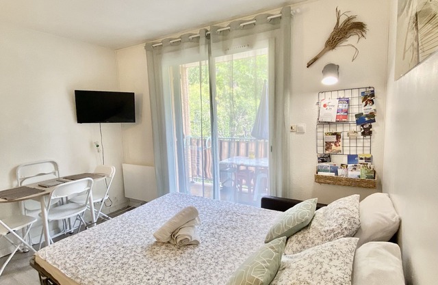 Holiday studio 300m from the beach CLIM