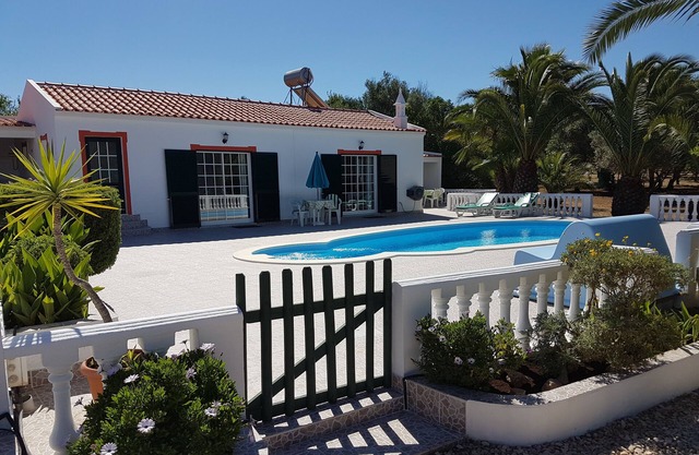 Holiday Villa Rental Quinta do Mouricão Algarve
