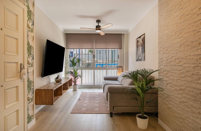 Holidays 'Casa Calma Zona Hospital' with Wi-Fi