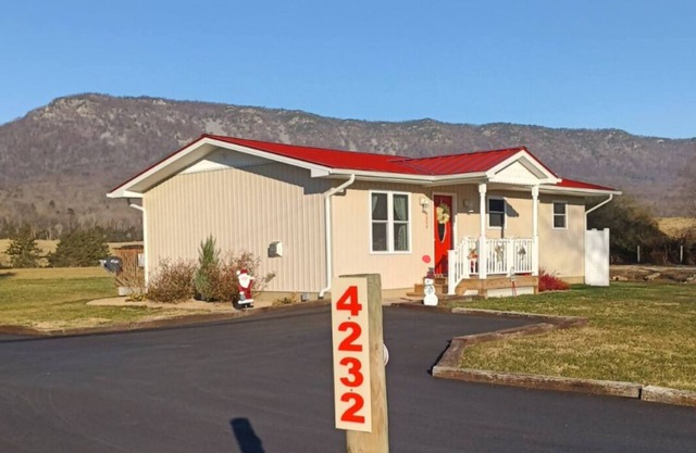 Holly Tree Retreat Located In Beautiful Luray, VA