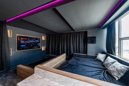 Hollywood Suite Sasco Apartments