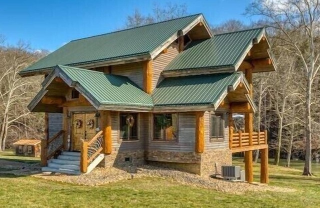 Holston River Lodge - Fishing, Relaxing, Hiking and New Hot Tub