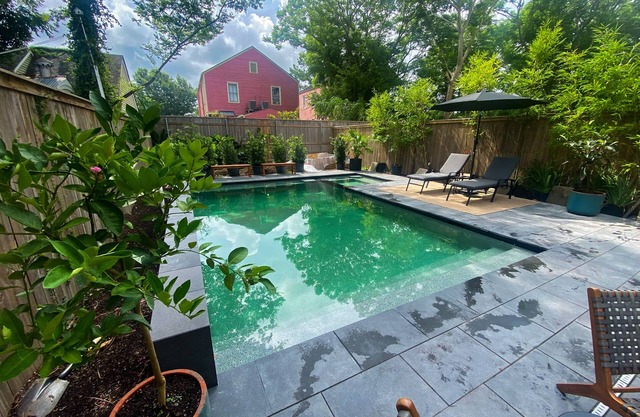 HOLY CROSS HAVEN 3BR/3B block from Mississippi River 8 minutes to French Quarter