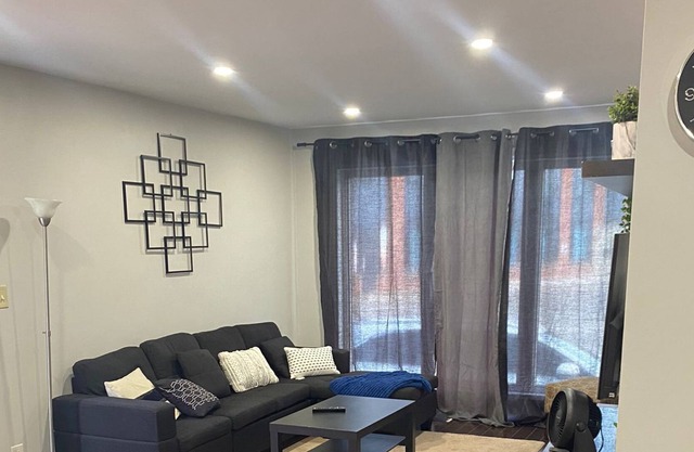 Home away from home- sleeps 6