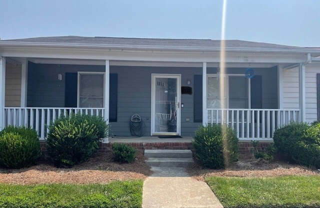 Home away from Home close to HPU/Furniture Market