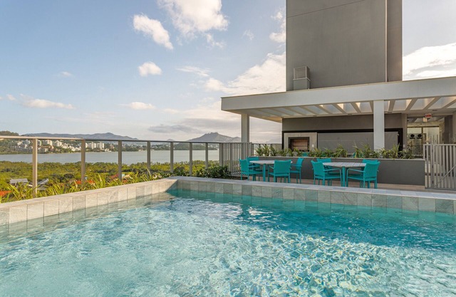 Home Cacupé: Conforto c/Piscina Vista Mar WF8996