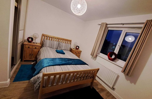 Home from Home Apartment 10 minutes to Sheerness Beach and Rochester Castle
