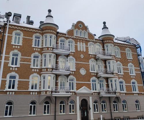 Home Hotel Plaza
