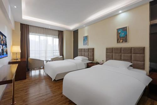 Home Inn Paibaiyun Hotel Chengdu Longquanyi Normal University Modern Garden Branch