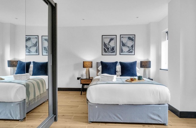 home.ly - North London Finchley Apartments