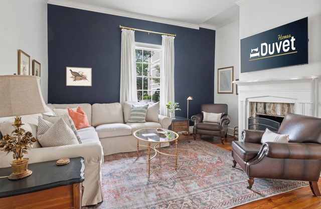 Home of the Queen- 4br/3.5ba & Private Pool in Heart of CHS!