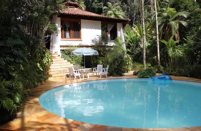 Home Season Refugio Teresopolis, surrounded by forest, environmental protection area