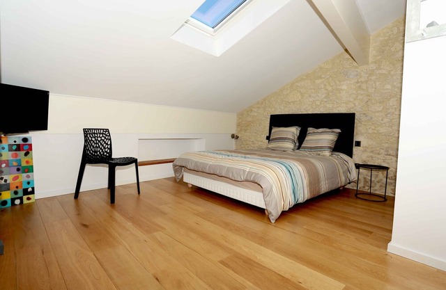 Home town center close to all amenities