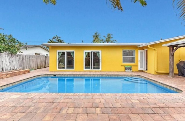 Home w/pool near Sawgrass by PMI