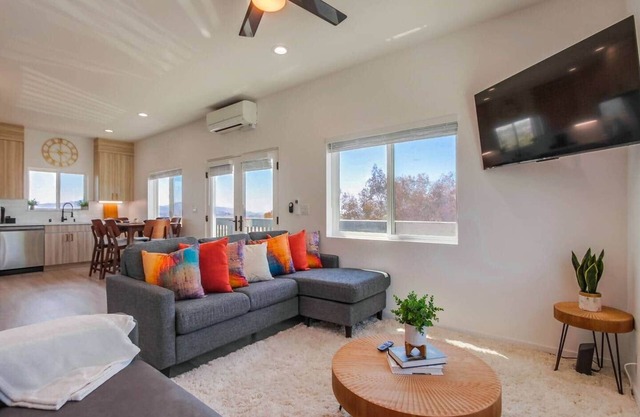 Home with Garage near San Diego