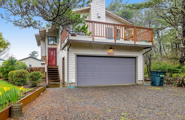 Home with gas fireplace, washer/dryer, & 2 outdoor spaces - walk to beach