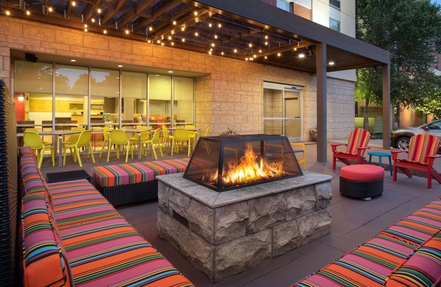 Home2 Suites by Hilton Charlotte I-77 Tyvola Rd