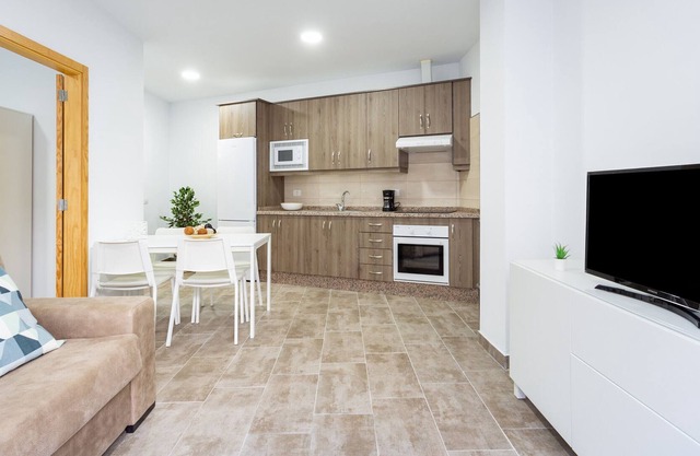 Home2Book Cozy Apart Bajamar Natural Pool & Beach8