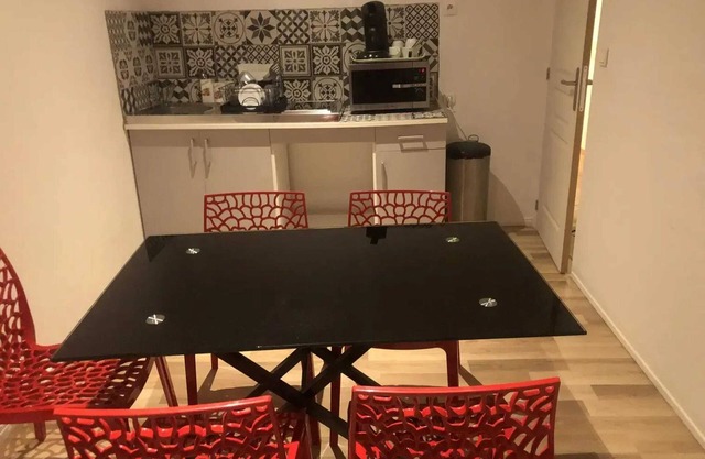 Homerez - Apartment in Saint-Éloy-les-Mines.
