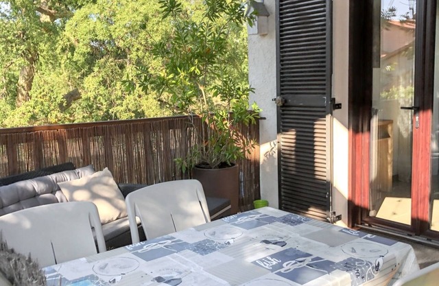 Homerez - Apartment Saint-Julien-en-Born