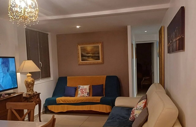 Homerez - Apartment in Paray, terrace