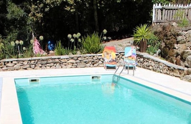 Homerez - Beautiful studio for 2 ppl. with shared pool at Marco de canaveses