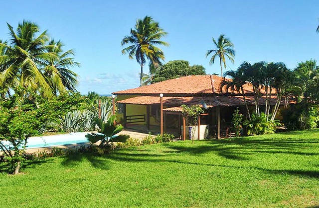 Homerez - Chalet in the mountains 2 km from the beach with shared pool and garden