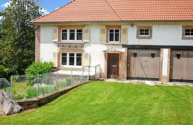 Homerez - Charming House in Ranrupt with Garden and Terrace