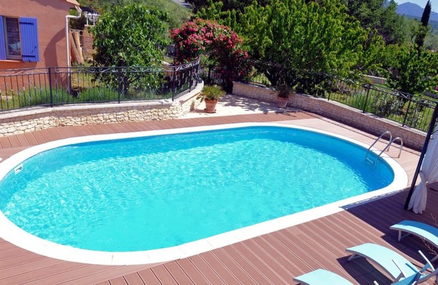 Homerez - Charming House in Gargas with Private Pool