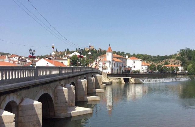 Homerez - Cosy Apartment in Tomar - 55m² with Air Conditioning
