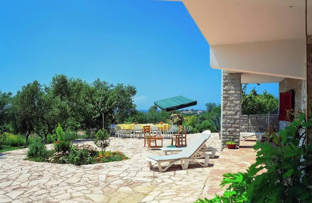 Homerez - Elegant Apartment in Agios Ilias, Sea View
