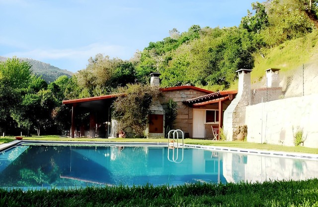 Homerez - Elegant Villa with Panoramic Views in Caniçada