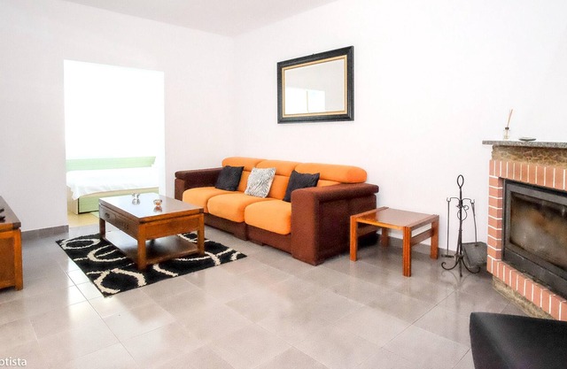 Homerez - Great house 15 km from the beach for 6 pers. with pool access