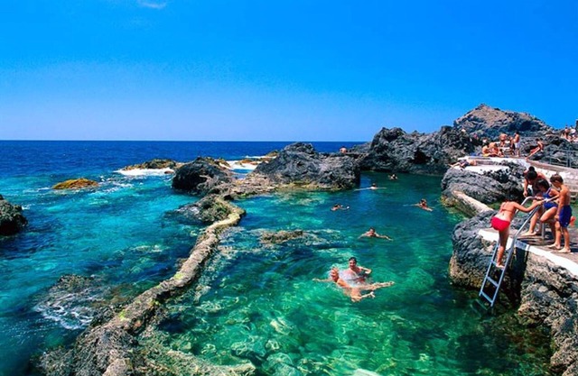 Homerez - House 600 m away from the beach for 3 ppl. with terrace at Garachico