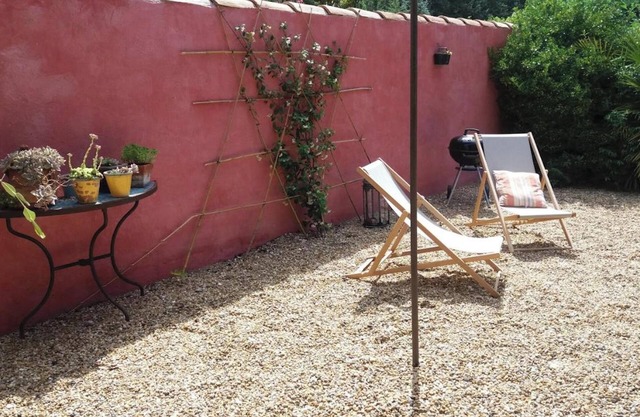 Homerez - House with pool in Cheval-Blanc