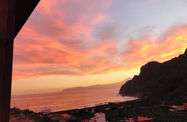 Homerez - House with sea and mountain view in Hermigua